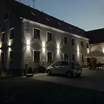 Zacheta Ξενοδοχείο