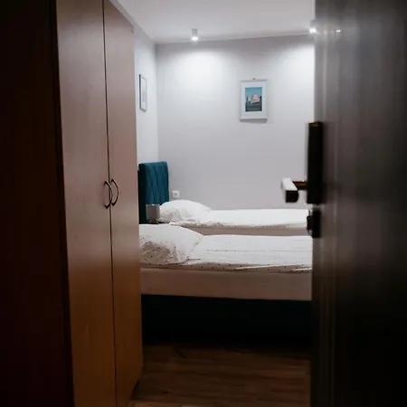 Zacheta * Kamienna Gora